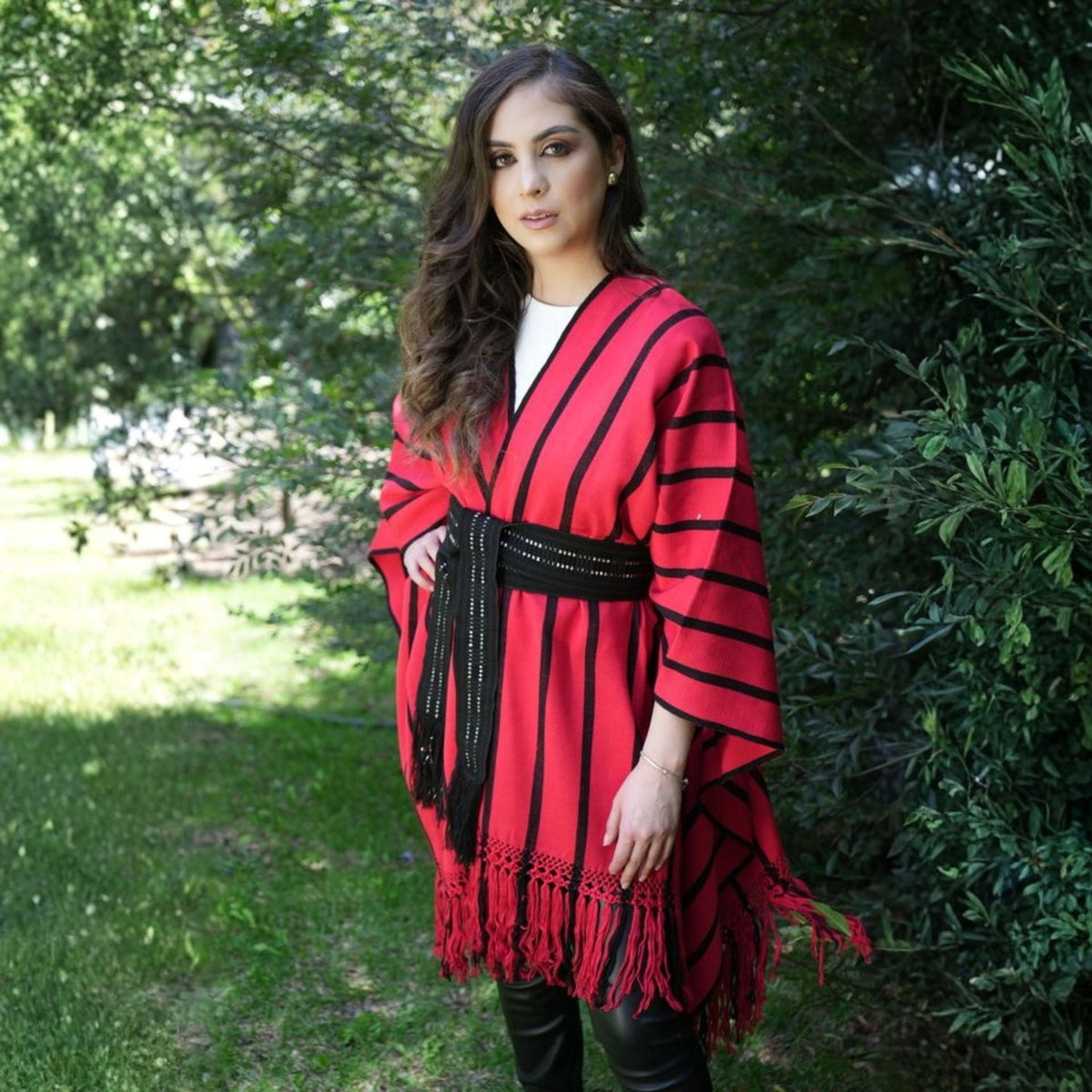 MACANA LÍNEAS ROJO Y NEGRO – Macana Gavilani, tejido artesanal hecho a mano en Ecuador