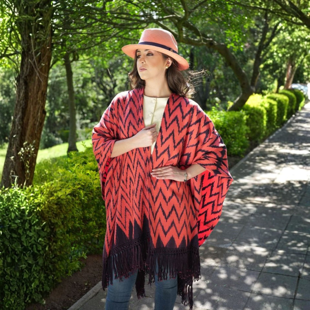 MACANA MONTAÑAS ROJO Y MORADO – Macana Gavilani, tejido artesanal hecho a mano en Ecuador