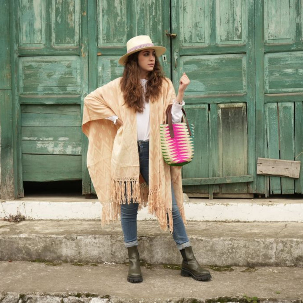 MACANA QUINGO BEIGE Y ROSADO – Macana Gavilani, tejido artesanal hecho a mano en Ecuador