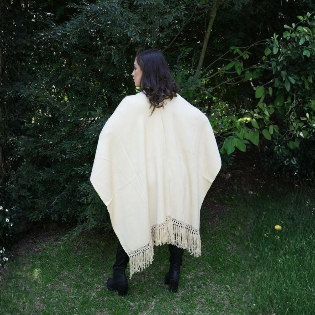 MACANA TELA BEIGE – Macana Gavilani, tejido artesanal hecho a mano en Ecuador